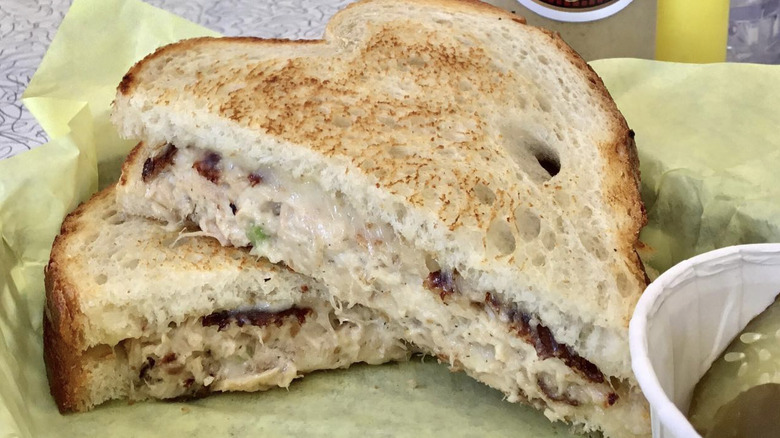 Tuna melt with toasted bread