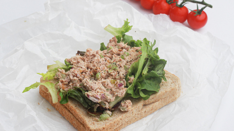 tuna salad sandwich