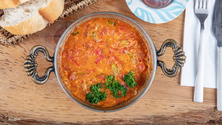 silver bowl of menemen