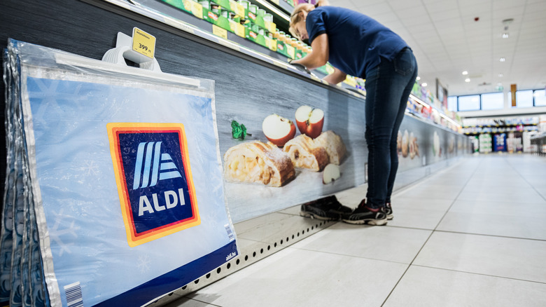 Aldi frozen aisle