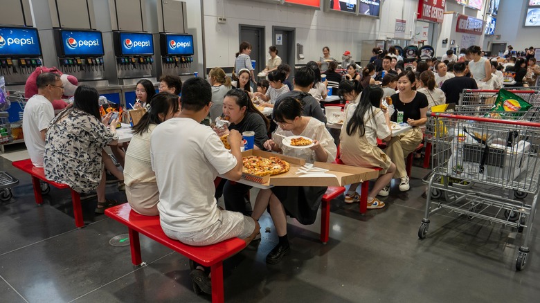 Food court in Costco 