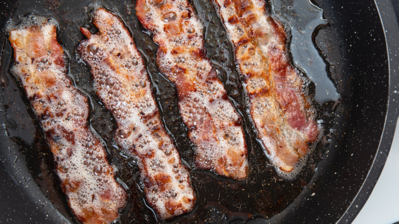 bacon in cast iron pan