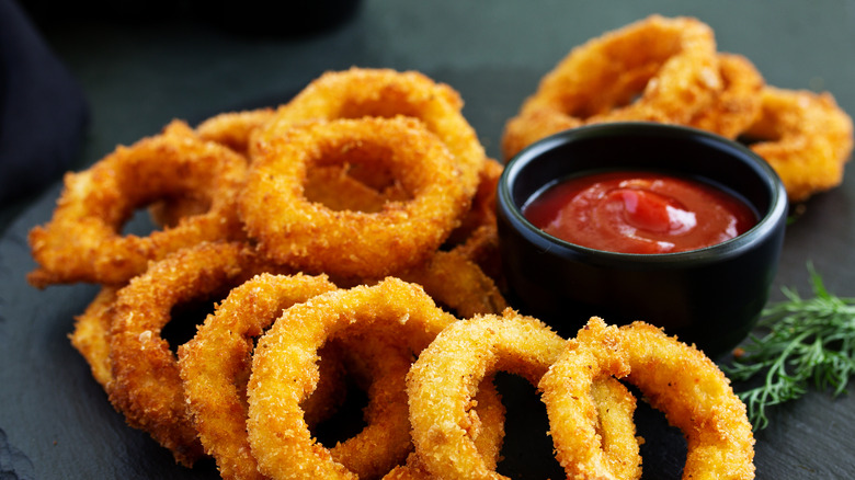 Deep-fried onion rings