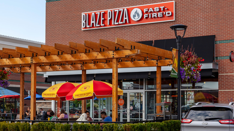 People eating at Blaze Pizza