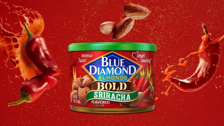 Sriracha almonds