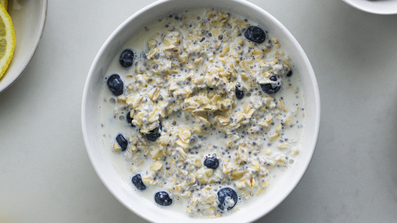 blueberry oats in bowl