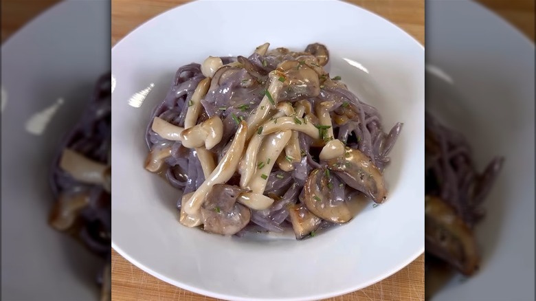 Blueberry mushroom pasta