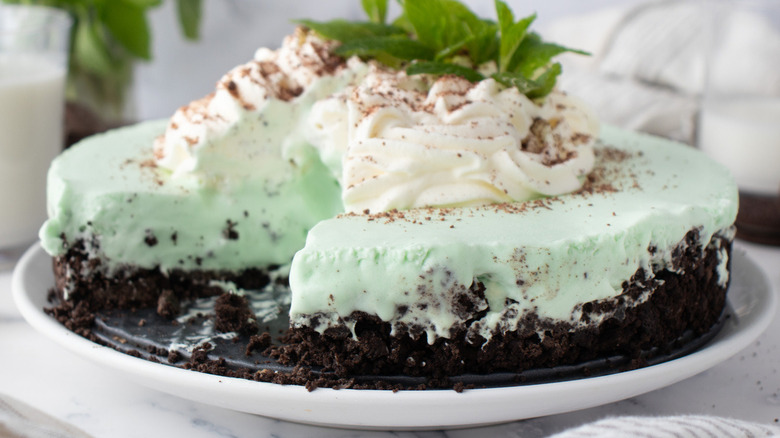 green pie with mint sprigs