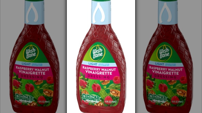 Bottle of Wish-Bone Light Raspberry Walnut Vinaigrette
