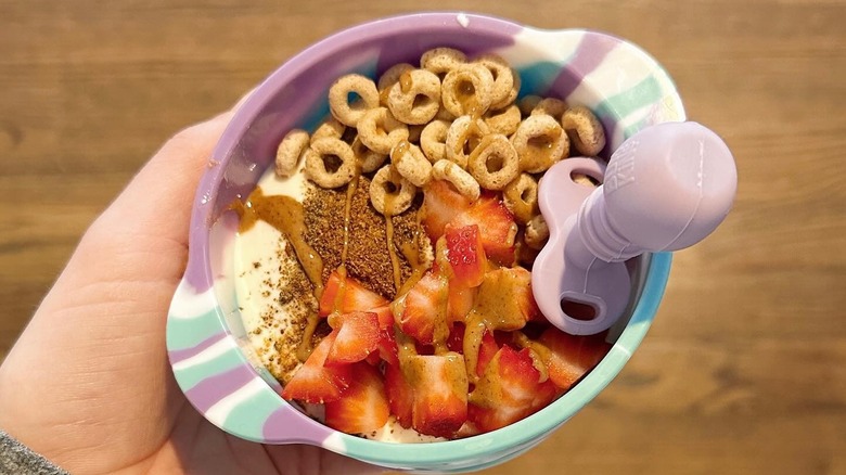 cereal with yogurt and fruit