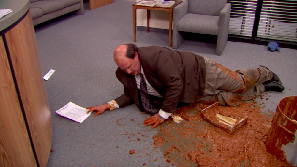 Brian Baumgartner as Kevin Malone spilling chili on The Office