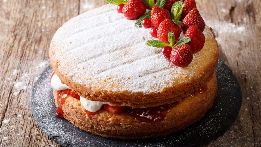 Victoria sponge cake 