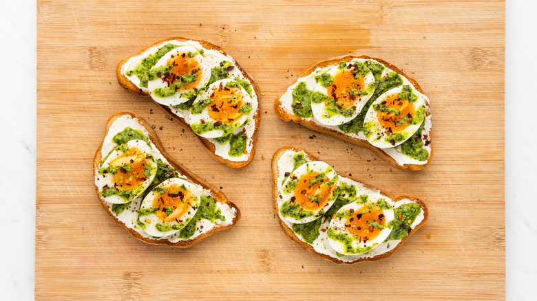 pesto and egg toasts