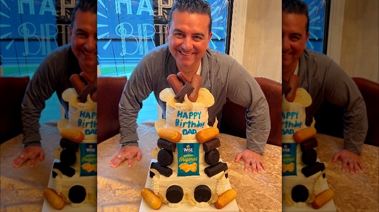 Buddy Valastro with birthday cake