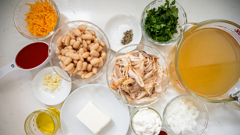 ingredients for buffalo chicken chili