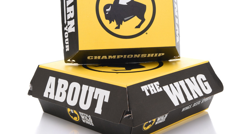 Buffalo Wild Wings food containers