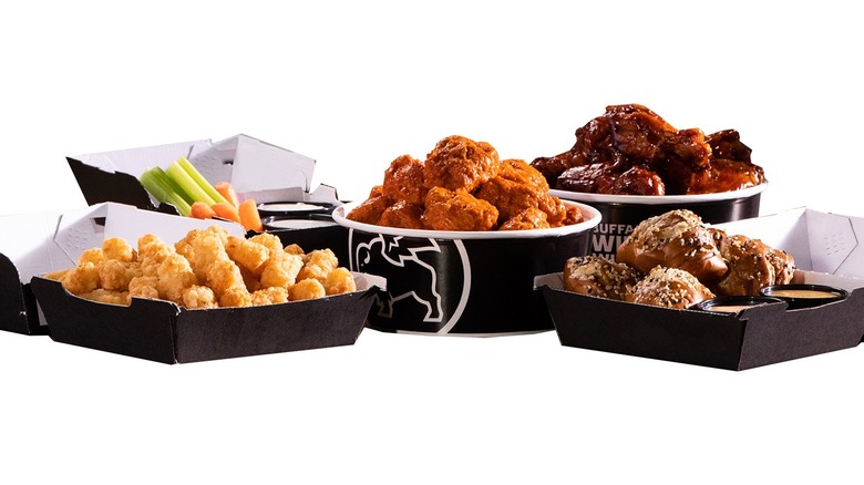 Buffalo Wild Wings' tailgate bundle