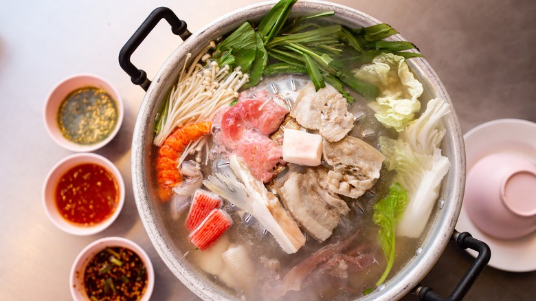 Thai Mookata hot pot with veggies