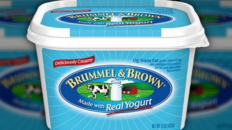 Tub of Brummel & Brown Spread