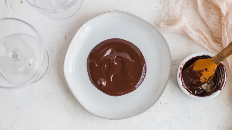 melted chocolate in dish 