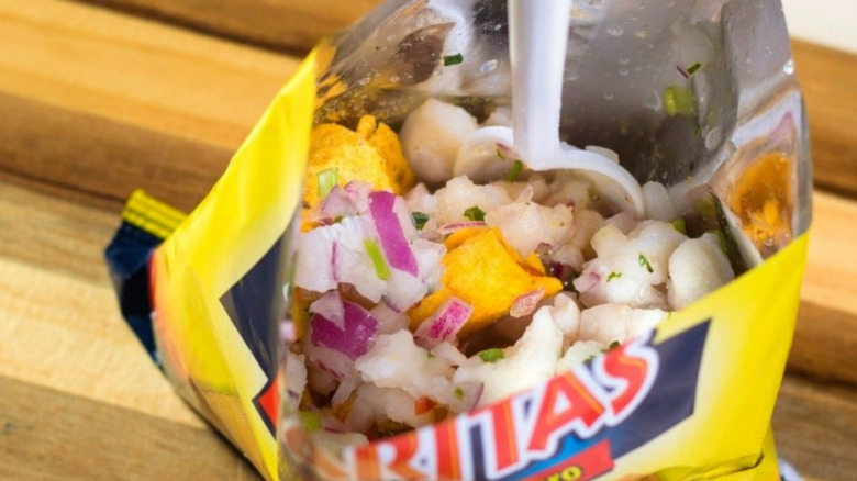 close-up of Caldosa bag with spoon