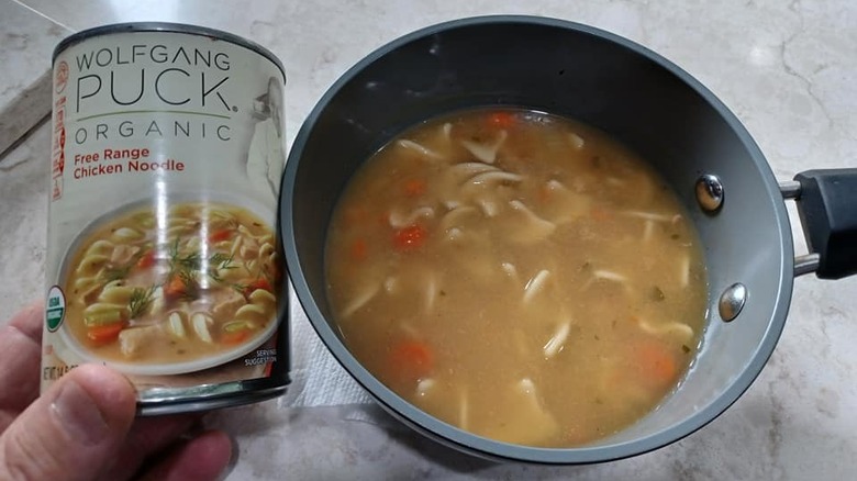 can of wolfgang puck soup