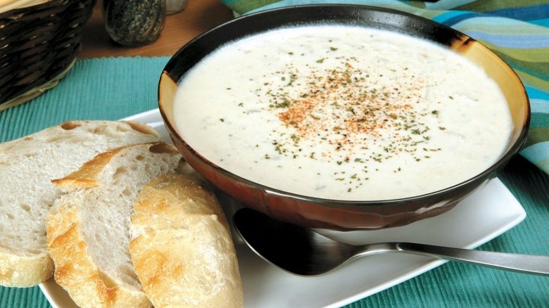 Bowl of Snow's New England Clam Chowder with bread