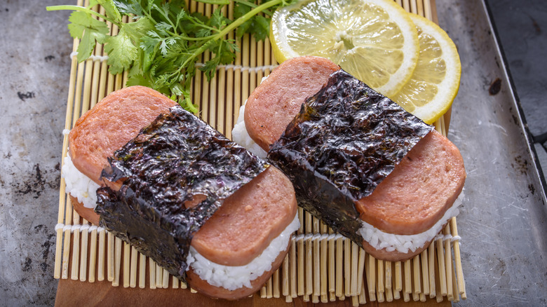 Spam musubi