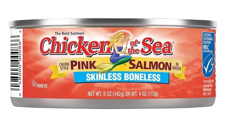 red can of Chicken of the Sea Salmon