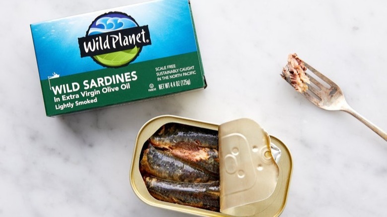 Wild planet sardines in gold tin