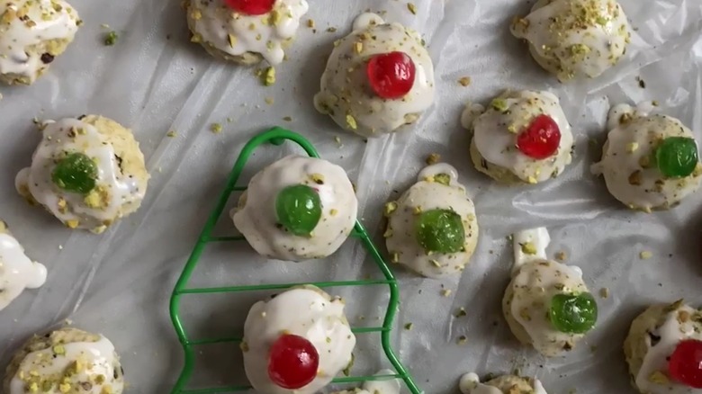 cookies with glace cherries