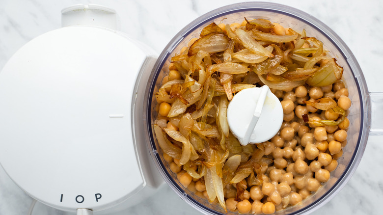 hummus ingredients in a blender 