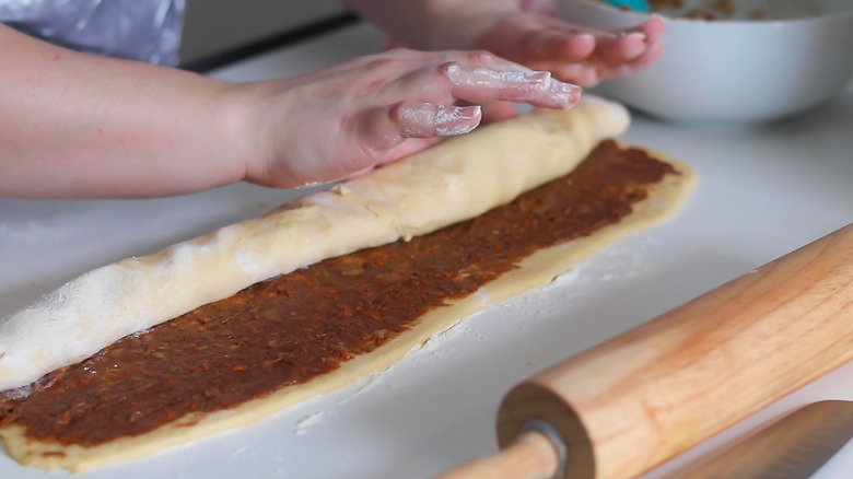 carrot cake cinnamon roll log 