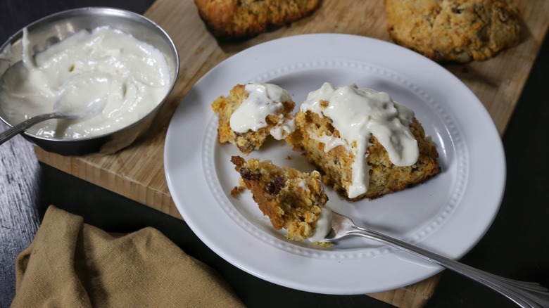 carrot cake scone with cream cheese glaze