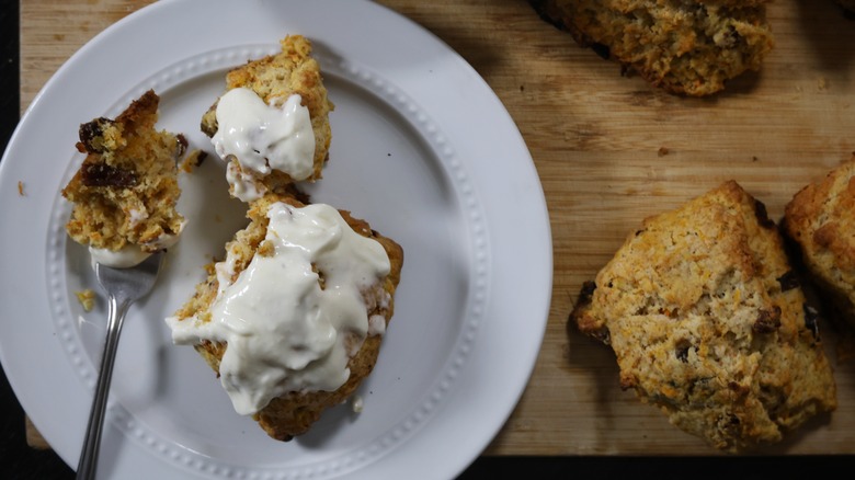 carrot cake scone with cream cheese glaze