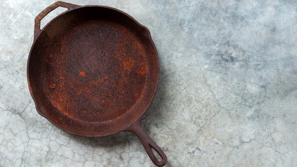 Rust cast iron