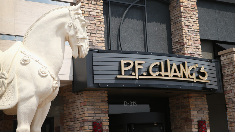 P.F. Chang's restaurant front