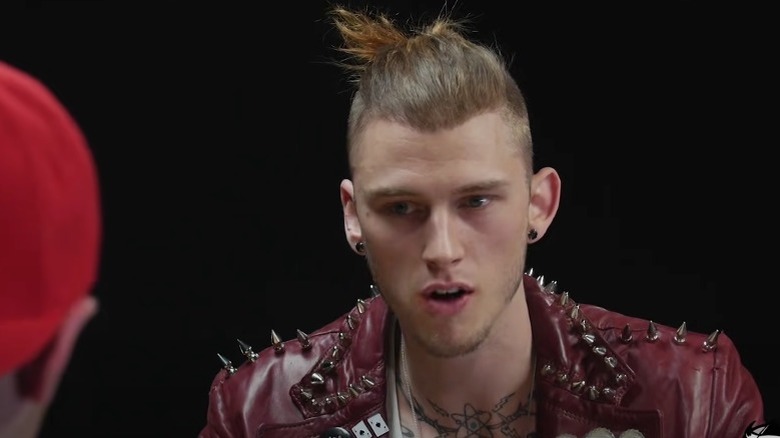 machine gun kelly hot ones