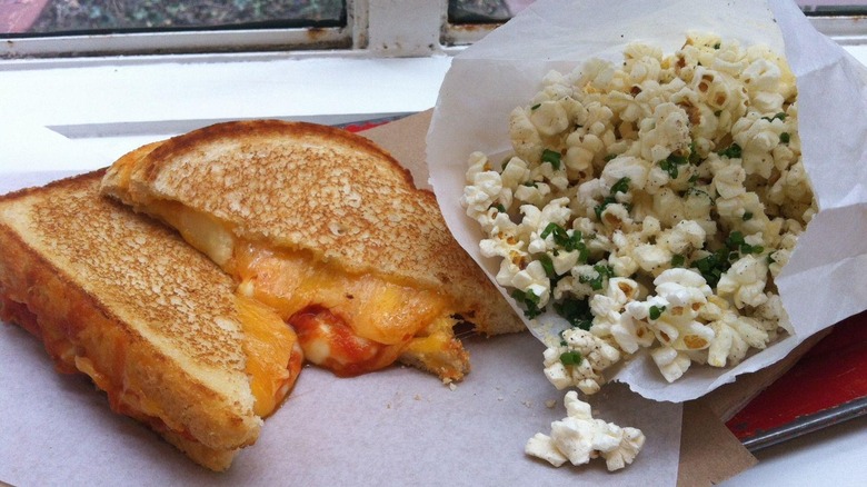 graham elliot grahamich sandwich and popcorn