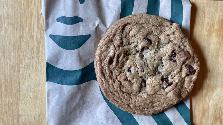 Starbucks chocolate chip cookie on Starbucks bag