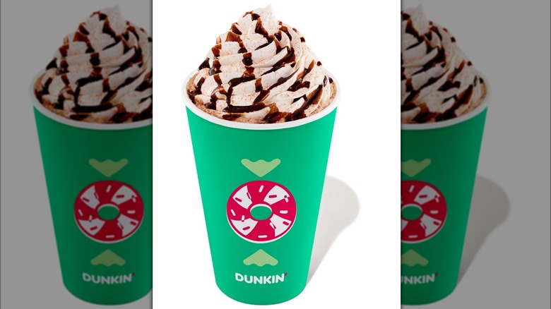 Dunkin' peppermint mocha signature latte