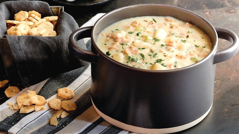 Clam chowder in pot