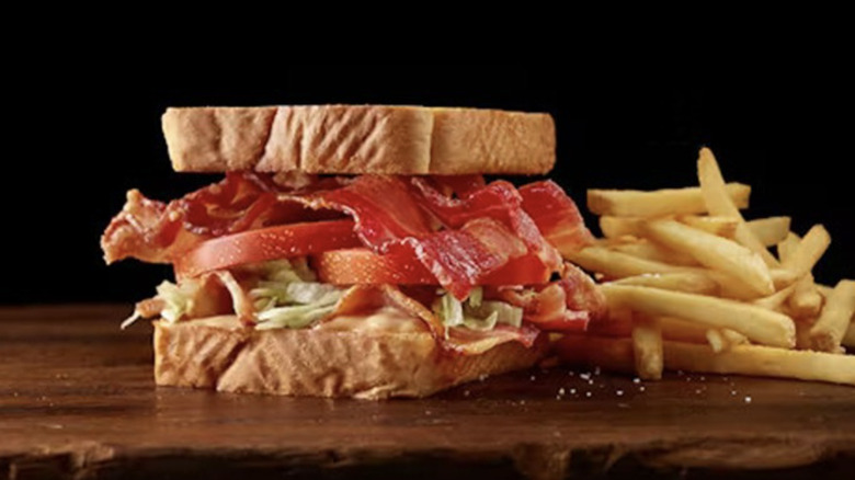 Ruby Tuesday club sandwich