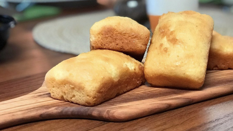 Mini cornbread loaves