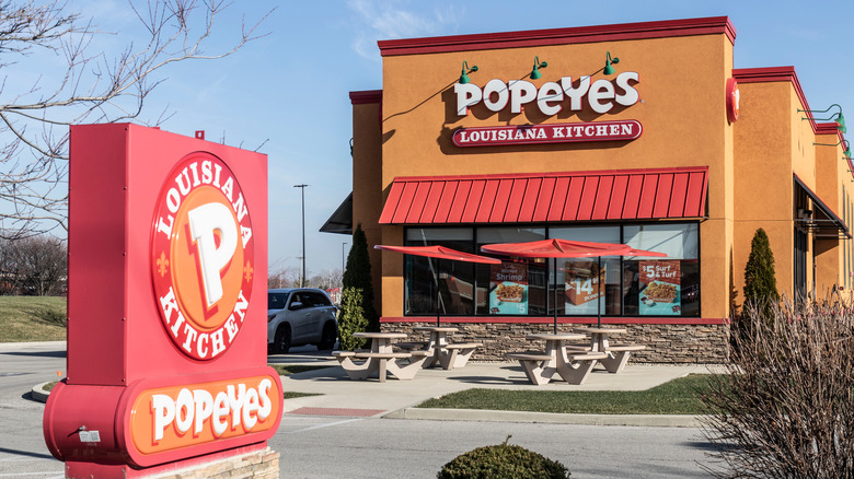 Popeyes Louisiana kitchen