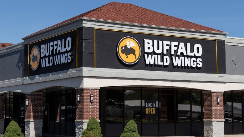 Buffalo Wild Wings exterior