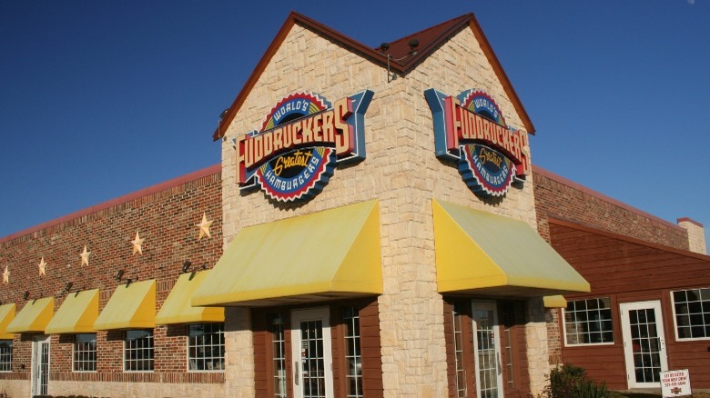 Fuddruckers hamburger chain