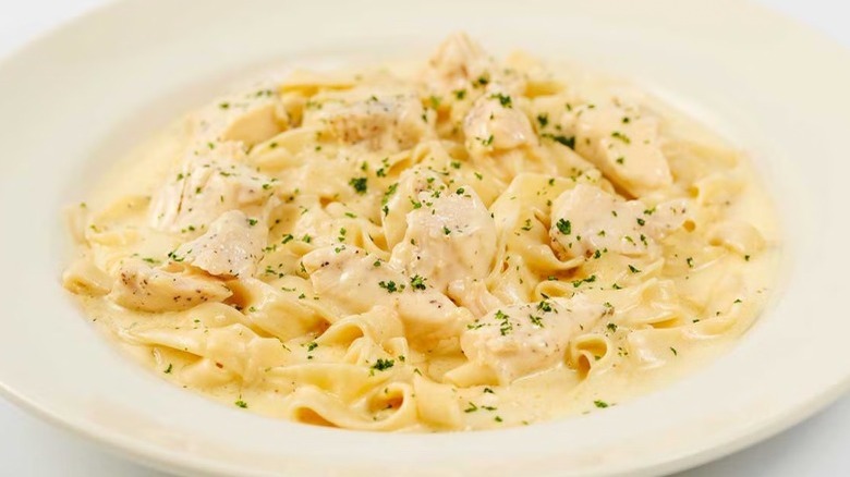 Cheesecake Factory alfredo pasta