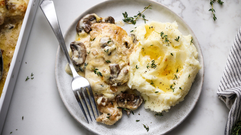 chicken with mushrooms and potatoes