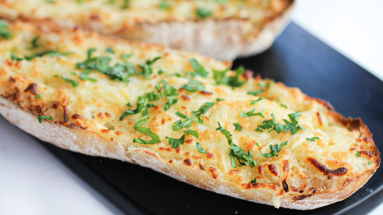 cheesy garlic bread